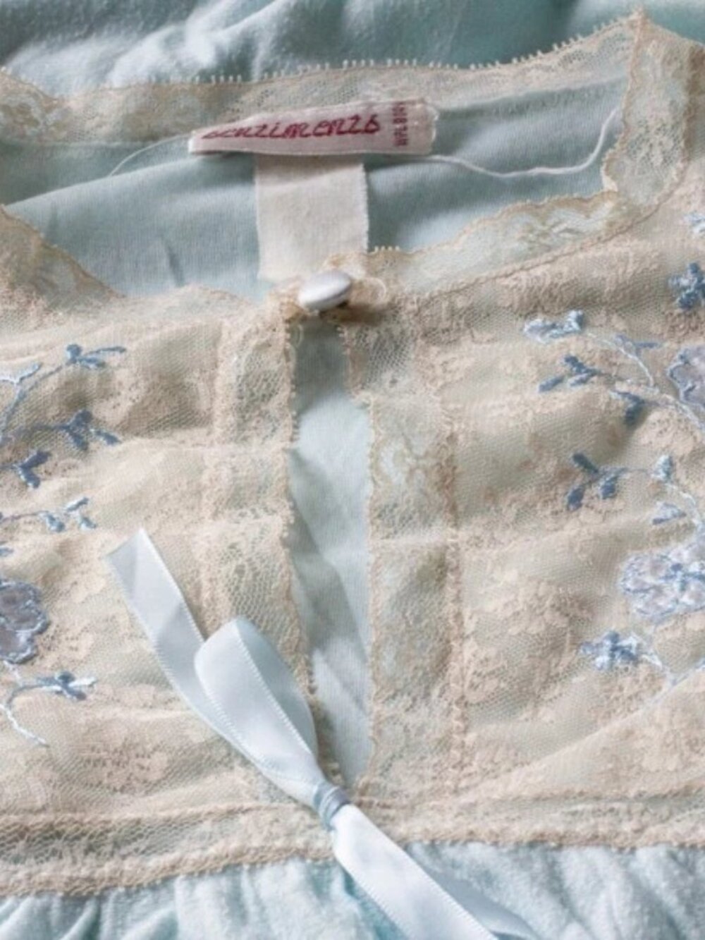 Vtg Sentiments Light Blue Lace Embroidered Floral Long sleeves Nightgown S / M